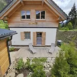 Karibu Chalet
