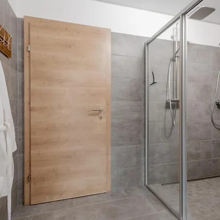 シャレー Karibu ドナースバッハヴァルト