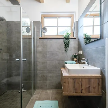 Karibu دونيغسباشوالد